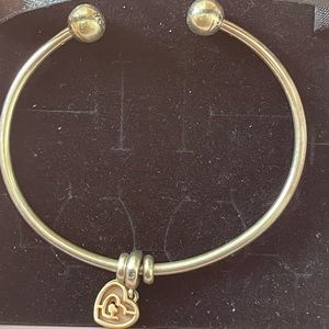 Everyday use pandora bracelet with charm